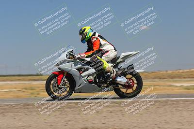 media/Sep-04-2023-Lets Ride (Mon) [[34443f911e]]/B Group/1220pm (Wheelie Bump)/